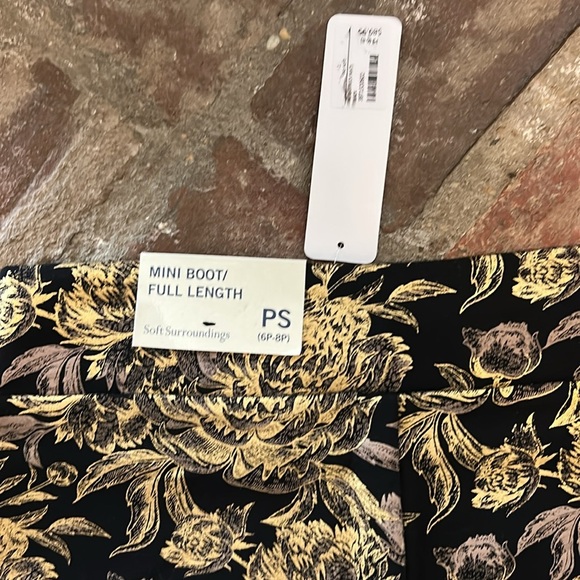 ⭐️NWT Soft Surroundings Moonstruck Mini Boot Cut Pull in Pants⭐️ - Picture 7 of 8